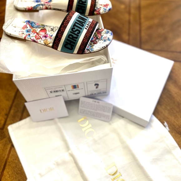 Authentic DIOR Sandals - Picture 3 of 8